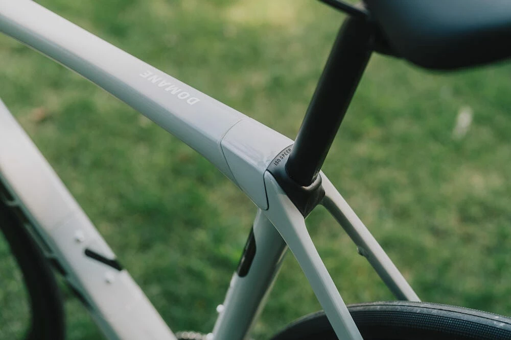 Trek Domane SL 7 Gen 4 | 2023 8 Trek Domane SL 7 Gen 4 | 2023 – Image 6