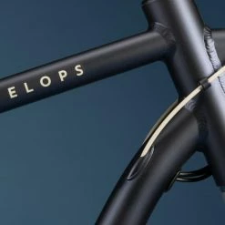 VELO DE VILLE ELECTRIQUE ELOPS 900 CADRE HAUT BLEU MARINE -Vélos De Route Soldes velo de ville electrique elops 900 cadre haut bleu marine 18 600x600 1
