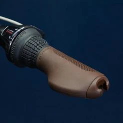 VELO DE VILLE ELECTRIQUE ELOPS 900 E CADRE BAS BLEU MARINE -Vélos De Route Soldes velo de ville electrique elops 900 e cadre bas bleu marine 3 600x600 1