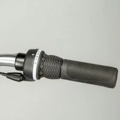 VELO DE VILLE ELOPS 120 À CADRE BAS BLEU -Vélos De Route Soldes velo de ville elops 120 a cadre bas bleu 2 600x600 1