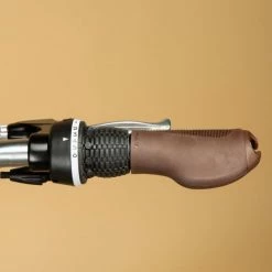 VELO DE VILLE ELOPS 520 CADRE BAS BLEU -Vélos De Route Soldes velo de ville elops 520 cadre bas bleu 11 600x600 1