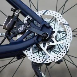 VELO ROUTE CYCLOTOURISTE TRIBAN RC520 (FREIN DISQUE) 22 VELO ROUTE CYCLOTOURISTE TRIBAN RC520 (FREIN DISQUE) -Vélos De Route Soldes velo route cyclotouriste triban rc520 frein disque 4 600x600 1