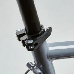 VÉLO TOUT CHEMIN RIVERSIDE 120 GRIS 22 VÉLO TOUT CHEMIN RIVERSIDE 120 GRIS -Vélos De Route Soldes velo tout chemin riverside 120 gris 9 600x600 1