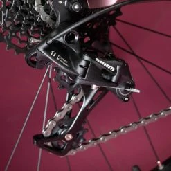 VELO VILLE LONGUE DISTANCE 900 CADRE BAS 22 VELO VILLE LONGUE DISTANCE 900 CADRE BAS -Vélos De Route Soldes velo ville longue distance 900 cadre bas 8 600x600 1