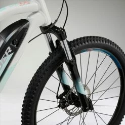 VÉLO VTT ÉLECTRIQUE E-ST100 FEMME BLANC 27''5 -Vélos De Route Soldes velo vtt electrique e st100 femme blanc 275 3 600x600 1