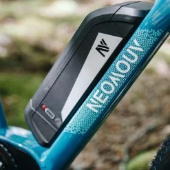 VÉLO VTT ÉLECTRIQUE - NEOMOUV ENARA - CRÈME 27,5" -Vélos De Route Soldes velo vtt electrique neomouv enara creme 275 7 600x600 1